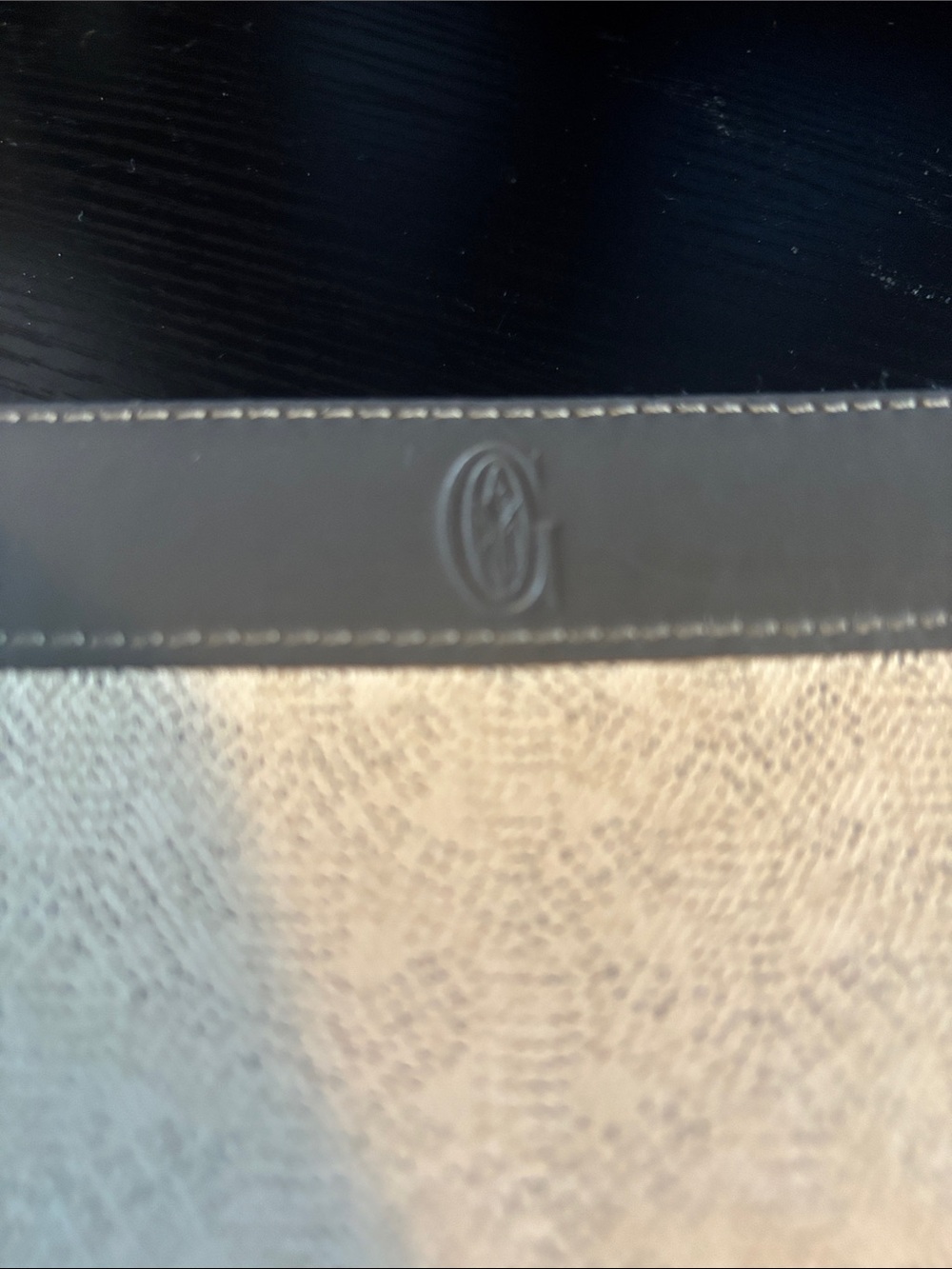Goyard Matignon Chevron Leather Zip Around wallet white and gray - Picture 3 of 17